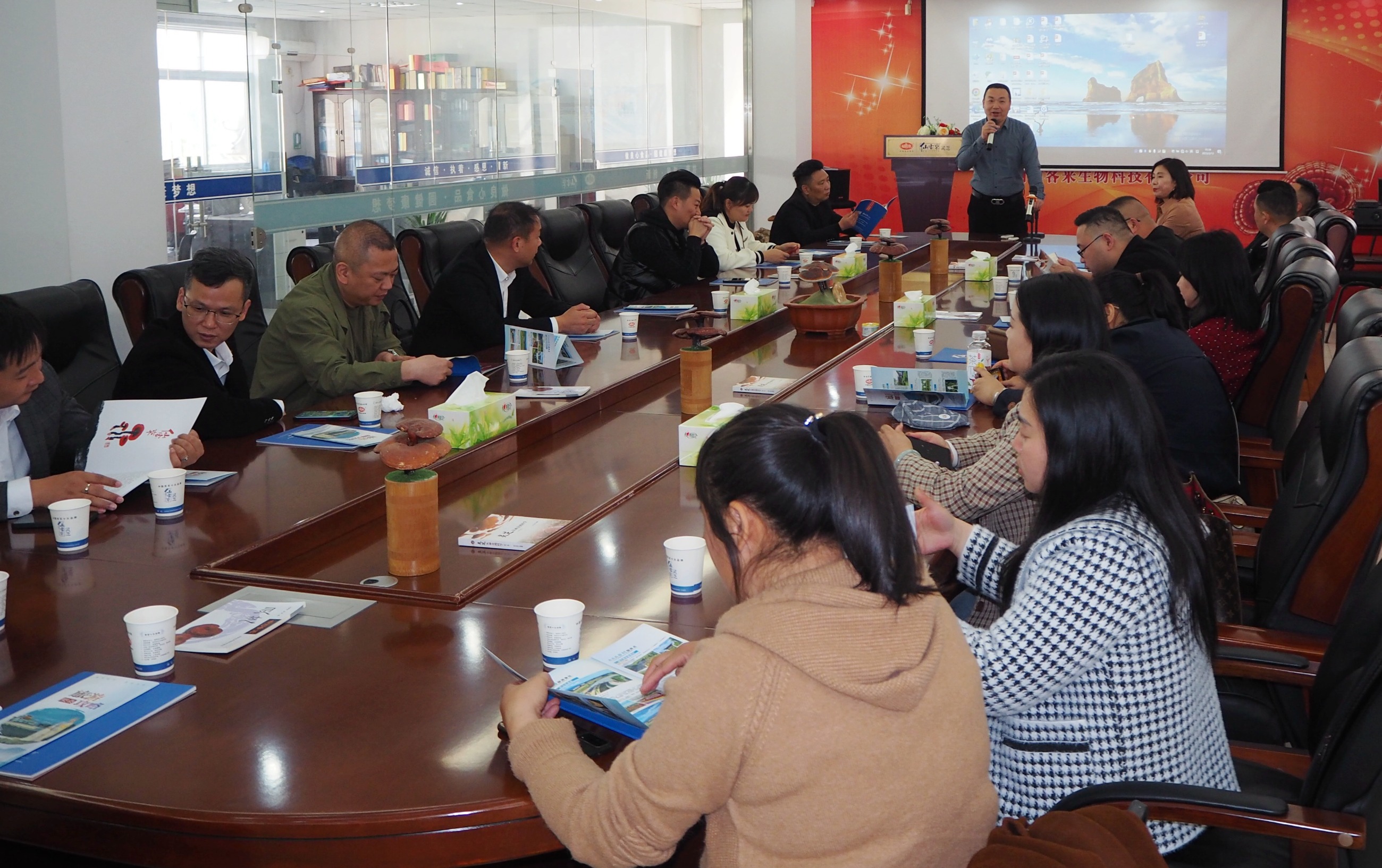 杭州亞運(yùn)會(huì)官方靈芝產(chǎn)品供應(yīng)商|杭州亞運(yùn)會(huì)官方供應(yīng)商|中國(guó)靈芝十大品牌|仙客來靈芝|仙客來靈芝破壁孢子粉|仙客來孢子油|仙客來靈芝飲片|仙客來破壁孢子粉|靈芝孢子油|孢子粉|靈芝破壁孢子粉|靈芝|中華老字號(hào)