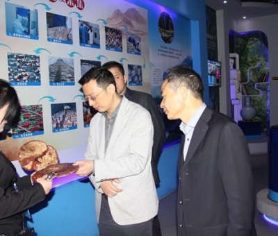 江西省發(fā)改委服務(wù)業(yè)處彭小平處長蒞臨仙客來公司考察