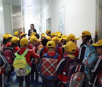 800余名師生、家長在仙客來開展社會實踐活動