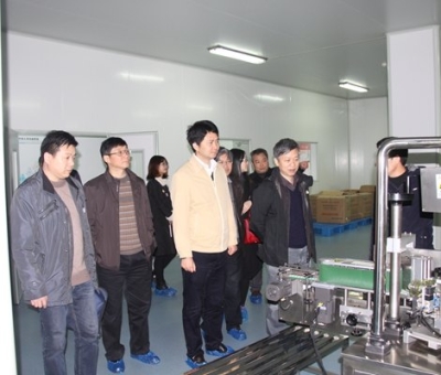 食藥監(jiān)管國(guó)家總局及省、市、縣局領(lǐng)導(dǎo)蒞臨仙客來(lái)調(diào)研