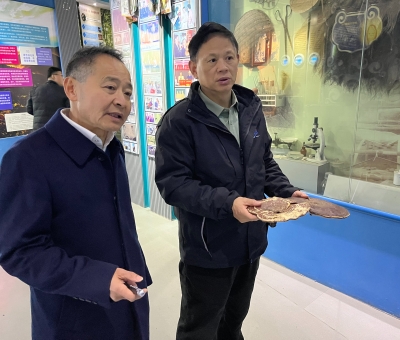 市委常委、九江軍分區(qū)政委余文生等蒞臨仙客來公司指導(dǎo)