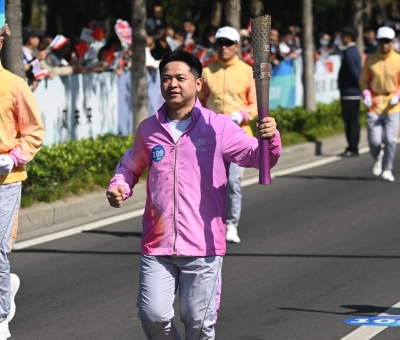 仙客來(lái)潘峰擔(dān)任杭州亞殘運(yùn)會(huì)火炬手