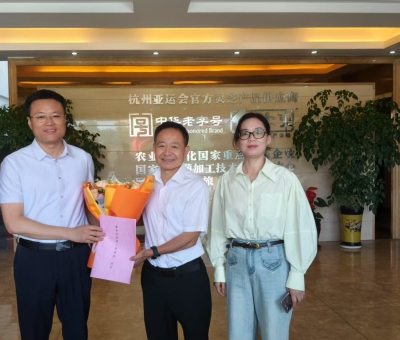 厚植創(chuàng)新沃土 禮贊科技英才 &mdash; 區(qū)委書(shū)記盛煒赴仙客來(lái)慰問(wèn)科技工作者